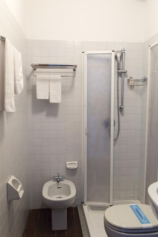 Albergo Montenegro Maniago Bagian luar foto