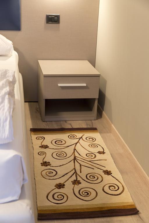 Albergo Montenegro Maniago Bagian luar foto