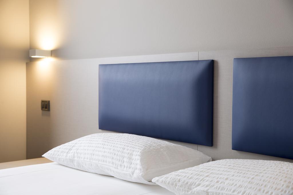 Albergo Montenegro Maniago Bagian luar foto