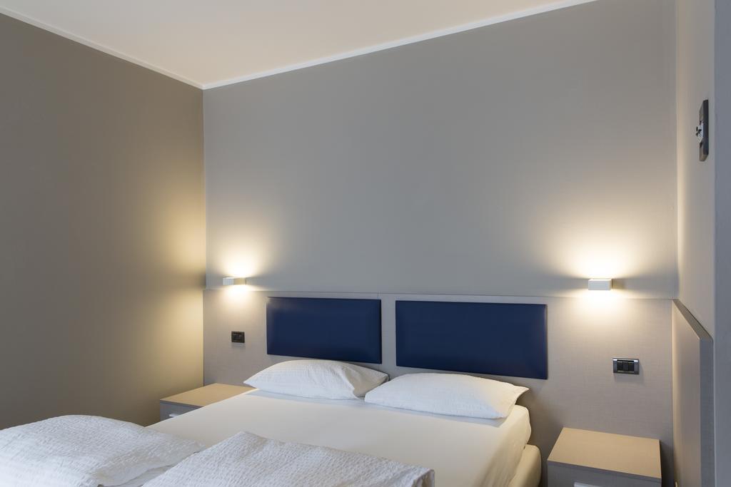 Albergo Montenegro Maniago Bagian luar foto